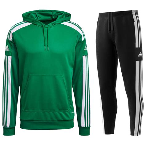 Adidas Trainingsanzug Grün .